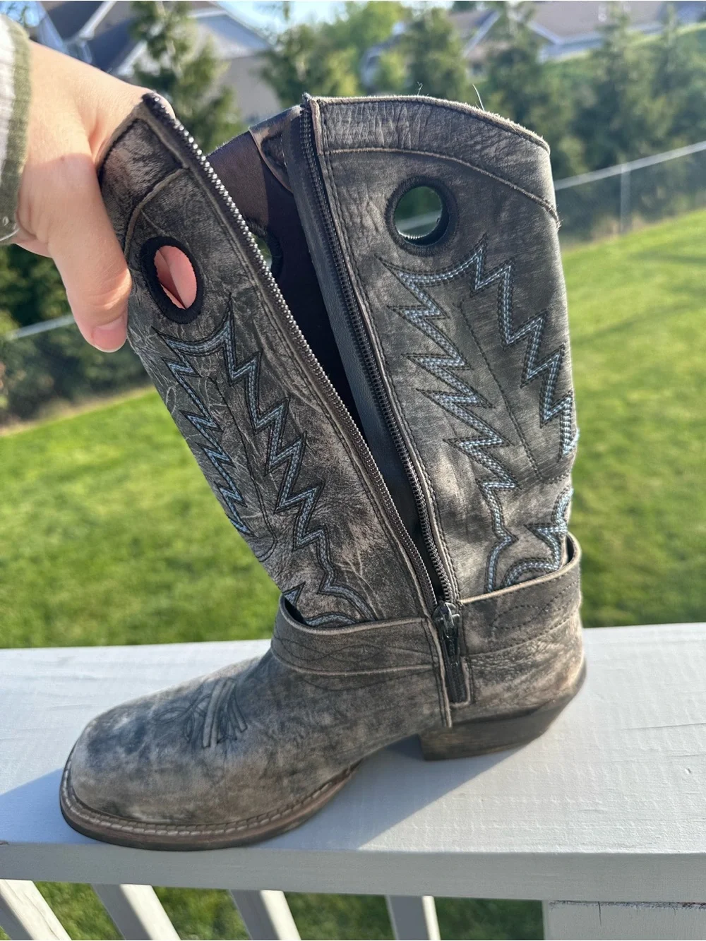 Smoky Mountain Boots | Gray and Blue Distressed leather Cowboy Boots | Size 5R